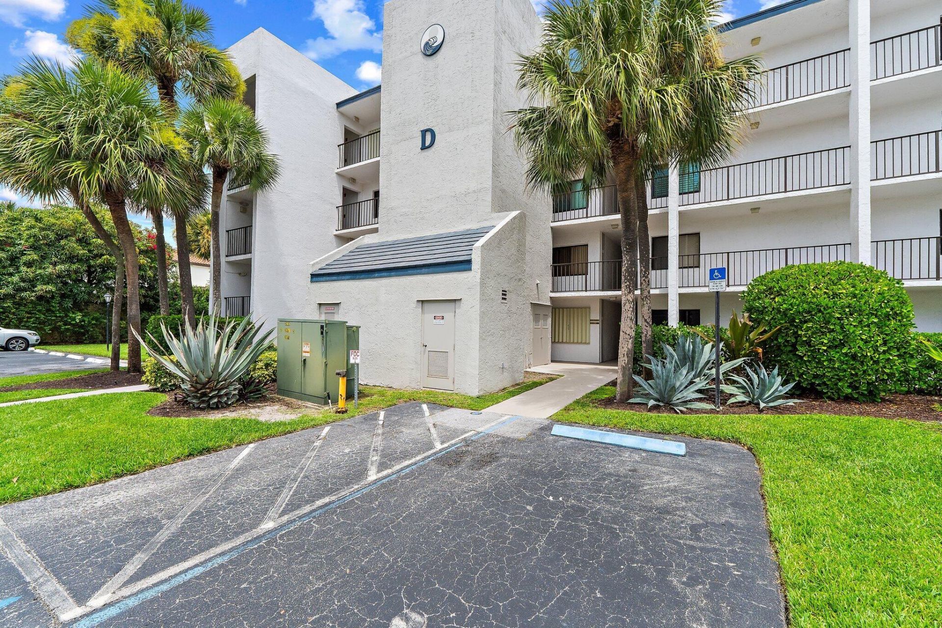 1605 S Us Hwy 1, Unit D106, Jupiter, FL 33477 Photo