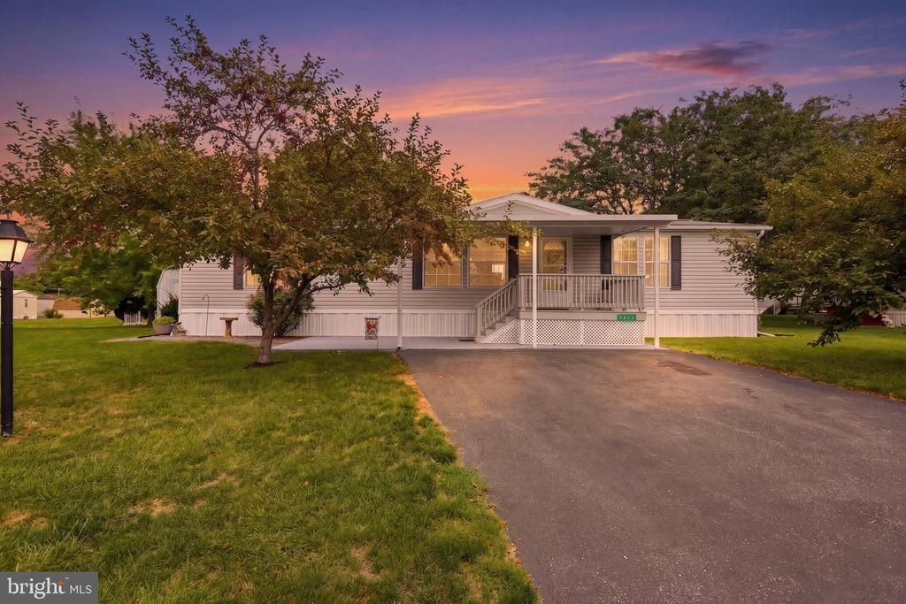 5613 CLASSIC COURT , FAYETTEVILLE, PA 17222