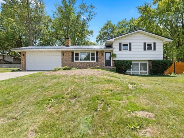 23674 Broadway Boulevard, Elkhart, IN 46516