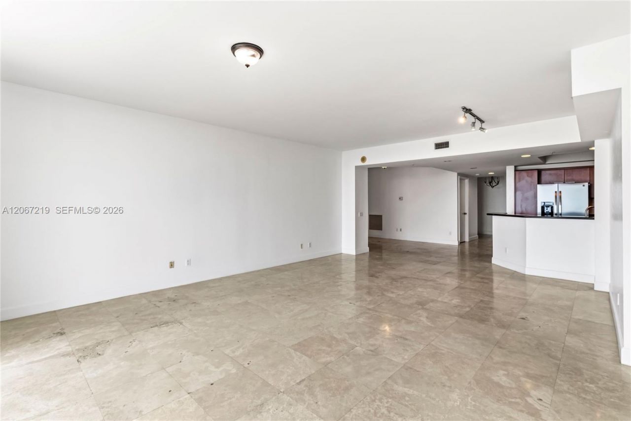 14951 Royal Oaks Ln , Unit 1604, North Miami, FL 33181 Photo