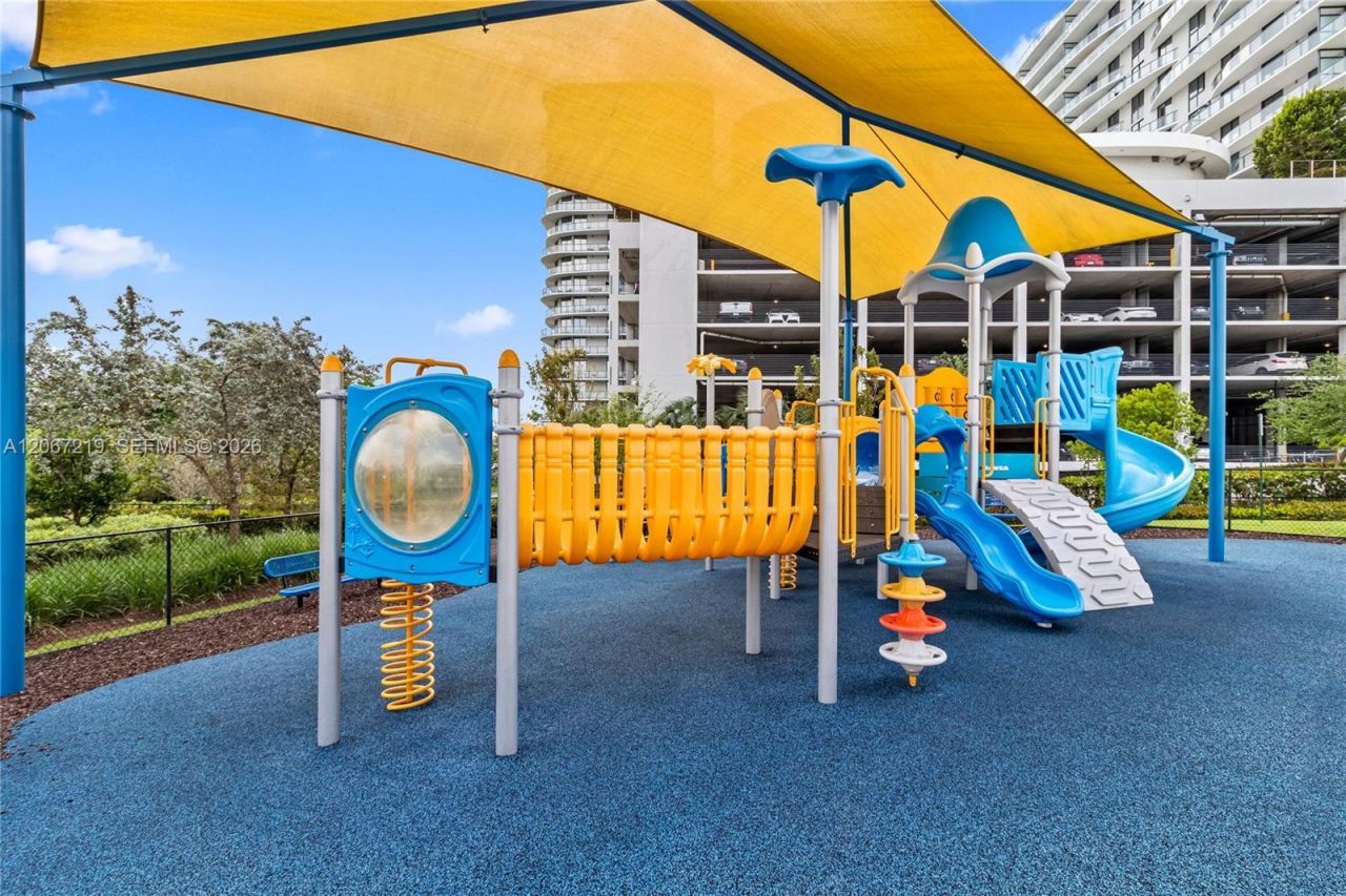 14951 Royal Oaks Ln , Unit 1604, North Miami, FL 33181 Photo