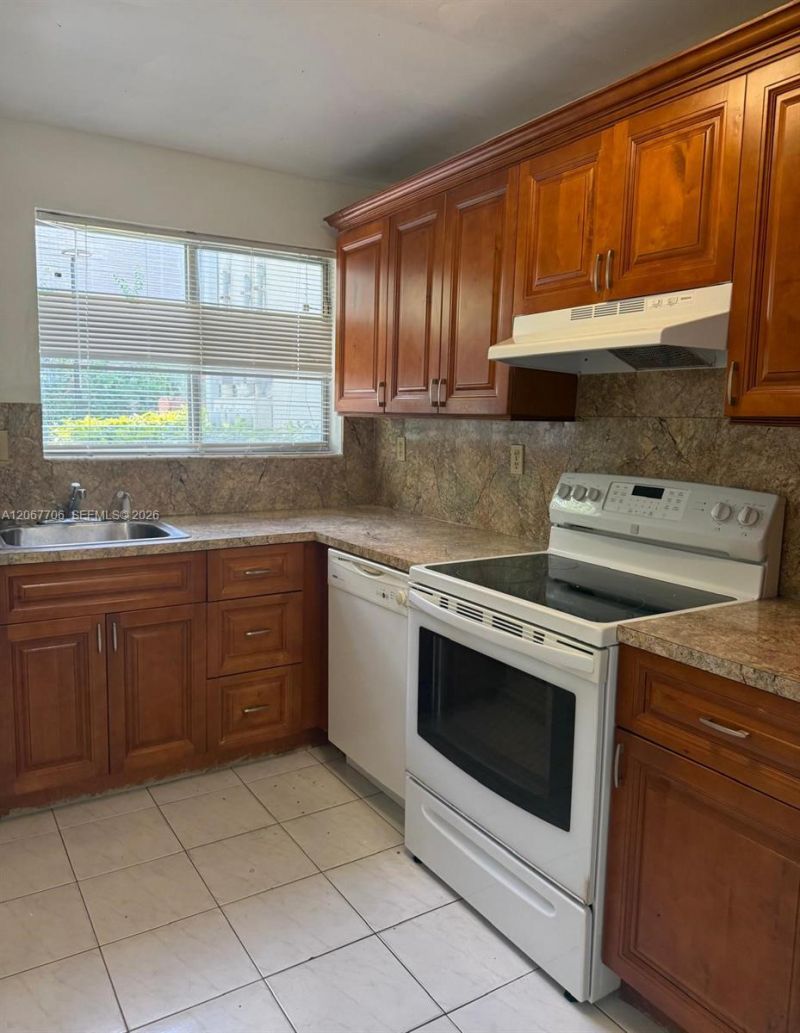 1916 SW 17th Ave, Unit 36, Miami, FL 33145 Photo