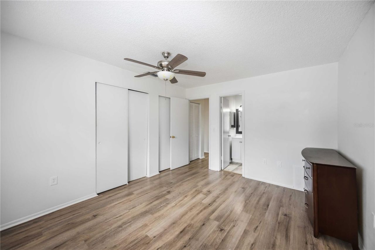 2752 Hidden Lake Boulevard, Unit C, Sarasota, FL 34237 Photo