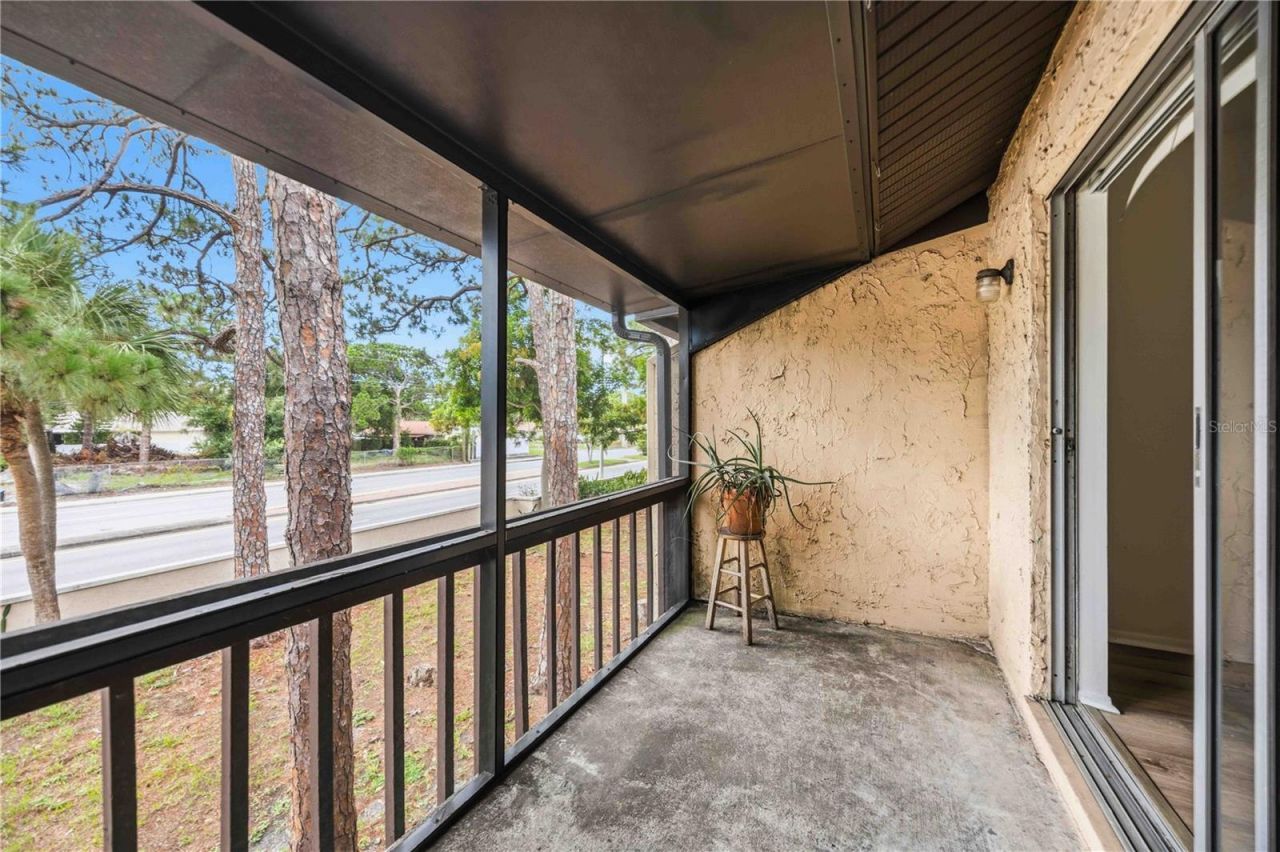2752 Hidden Lake Boulevard, Unit C, Sarasota, FL 34237 Photo