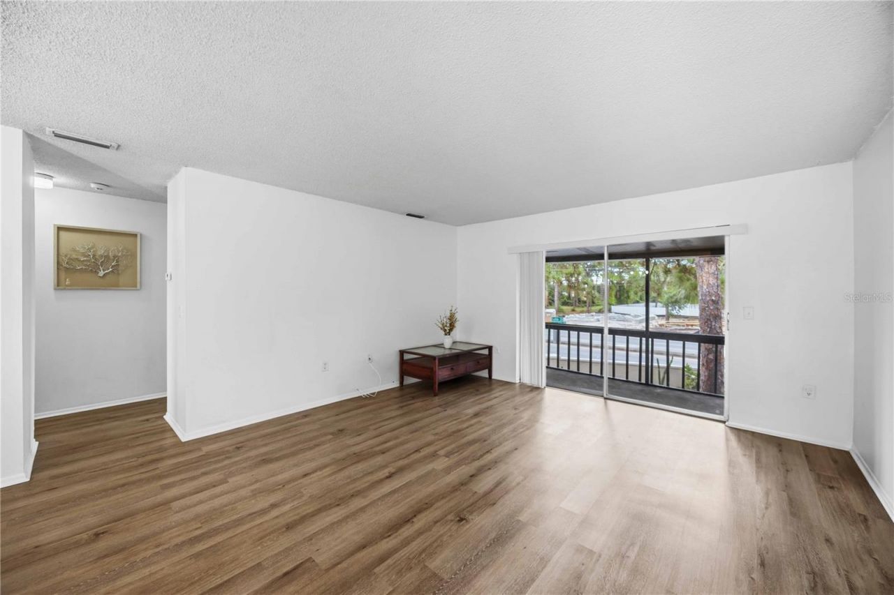 2752 Hidden Lake Boulevard, Unit C, Sarasota, FL 34237 Photo