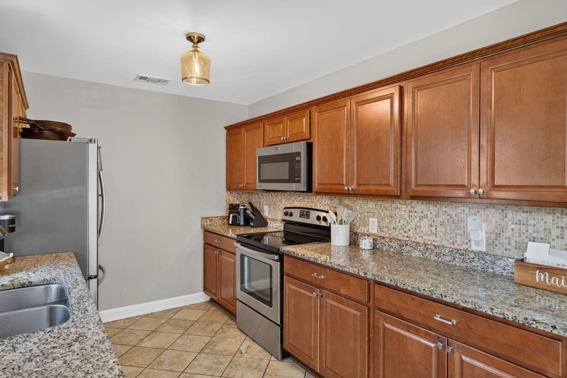 2051 Robin Wood Boulevard Photo 12
