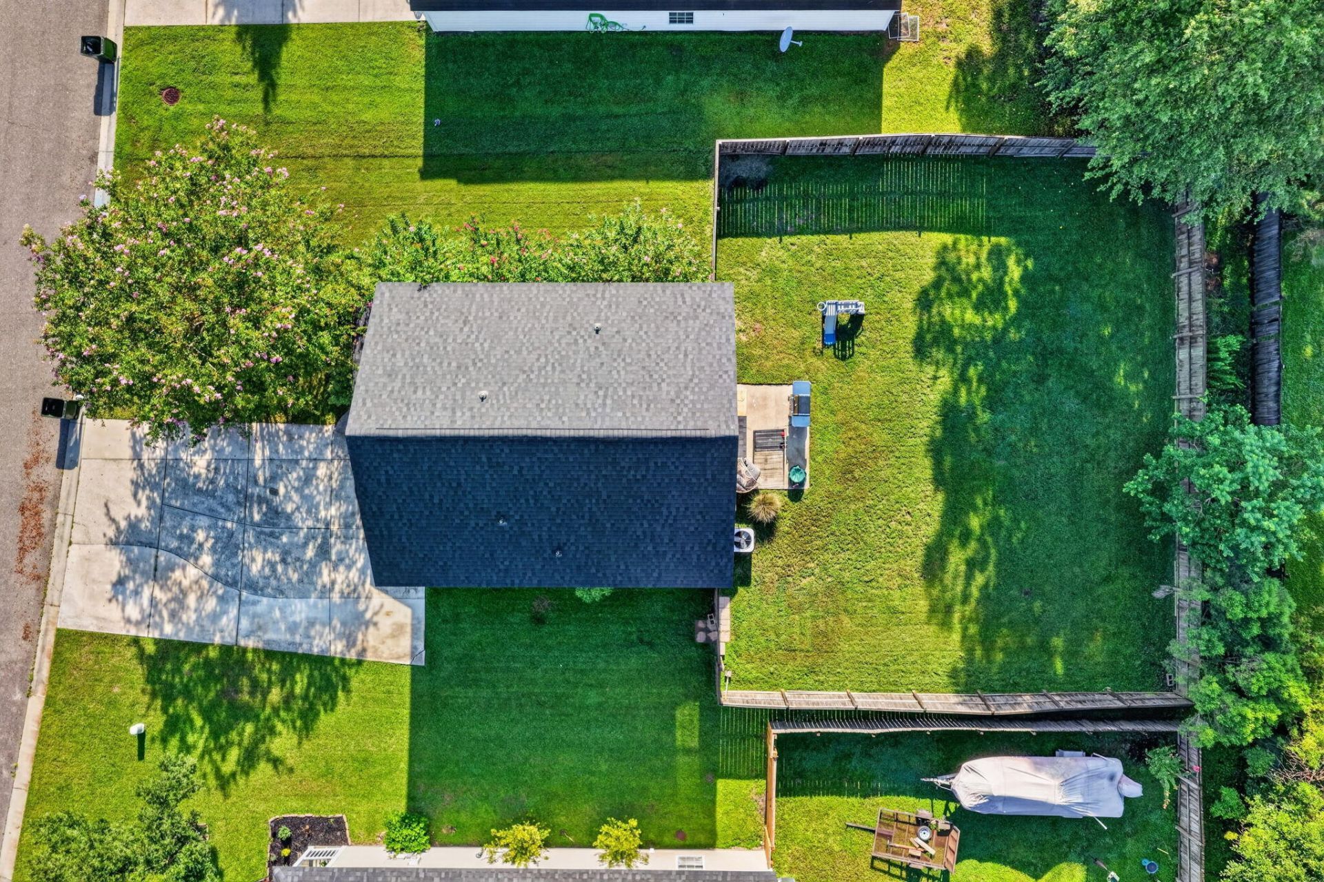 2051 Robin Wood Boulevard Photo 34