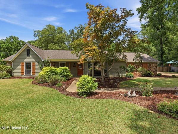 612 Trailwood Drive, Clinton, MS 39056