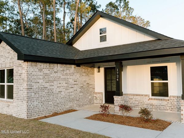 3313 Bonita Road, Gautier, MS 39553