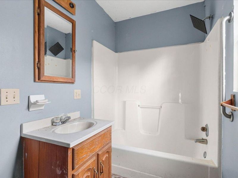 112 Warren Avenue, Russells Point, OH 43348 Photo 14