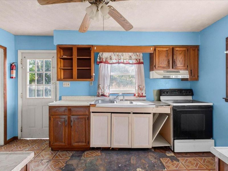 112 Warren Avenue, Russells Point, OH 43348 Photo 15
