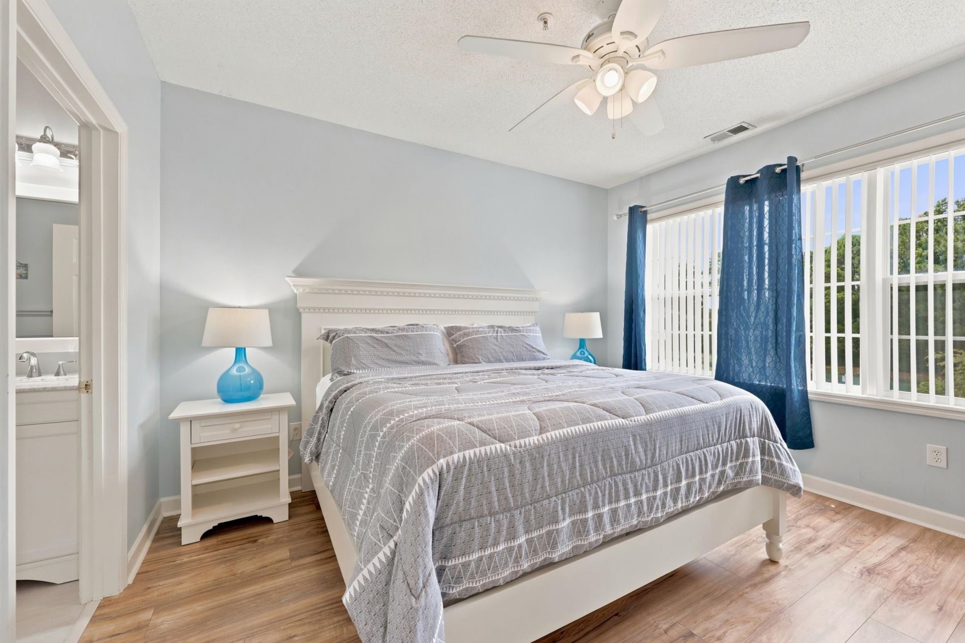 5801 Oyster Catcher Dr. Photo 22
