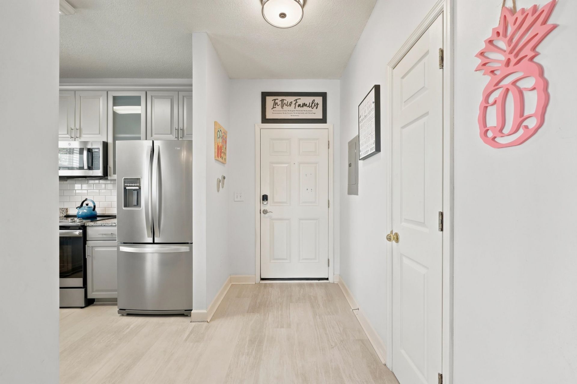 5801 Oyster Catcher Dr. Photo 4