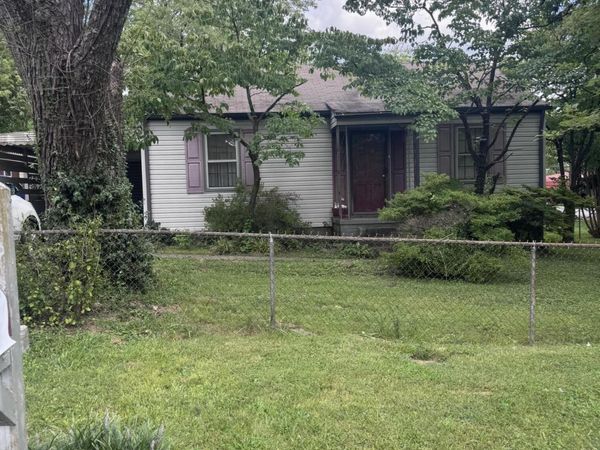 2318 Boxwood Lane, Knoxville, TN 37917