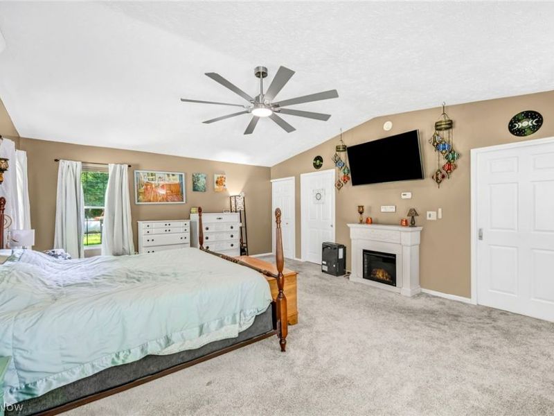 2049 N Park Lane, Roaming Shores, OH 44084 Photo 24