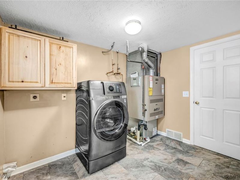 2049 N Park Lane, Roaming Shores, OH 44084 Photo 38