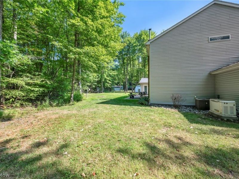 2049 N Park Lane, Roaming Shores, OH 44084 Photo 44