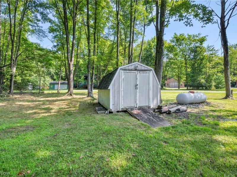 2049 N Park Lane, Roaming Shores, OH 44084 Photo 45