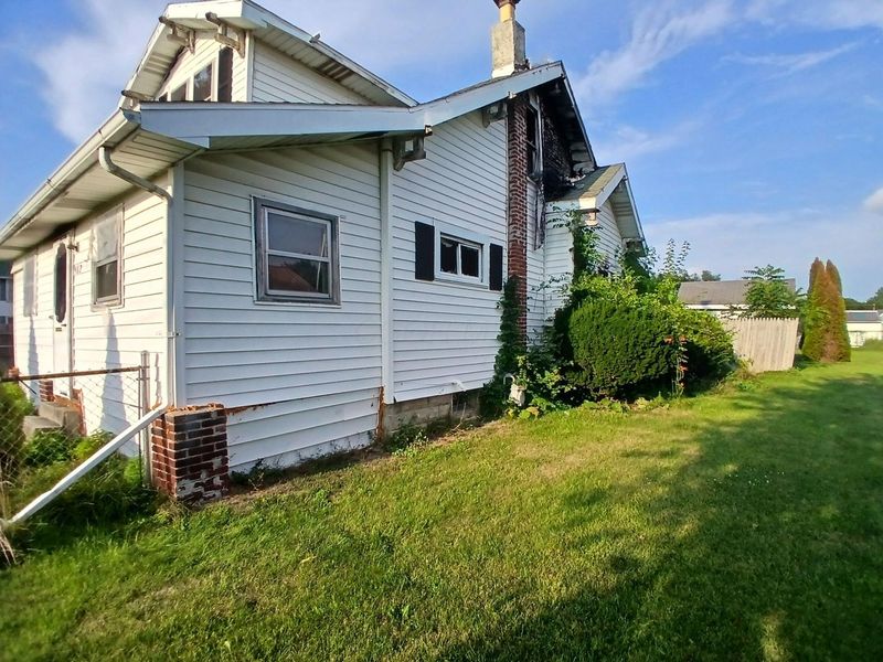 562 Cottage Street, Marion, OH 43302 Photo 2