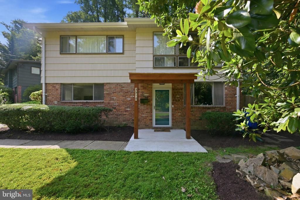 3918 WEXFORD DRIVE, KENSINGTON, MD 20895