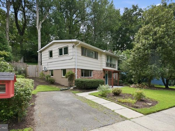 3918 WEXFORD DRIVE, KENSINGTON, MD 20895