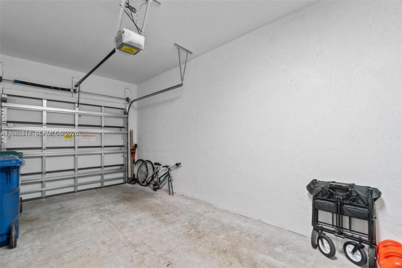 10934 SW 235th St , Homestead, FL 33032 Photo