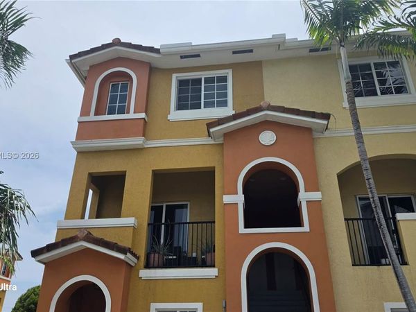 141 NW 2nd Ave , Unit 2, Hallandale Beach, FL 33009
