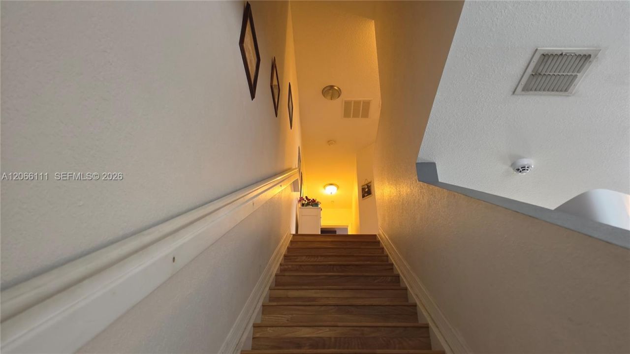 141 NW 2nd Ave , Unit 2, Hallandale Beach, FL 33009 Photo