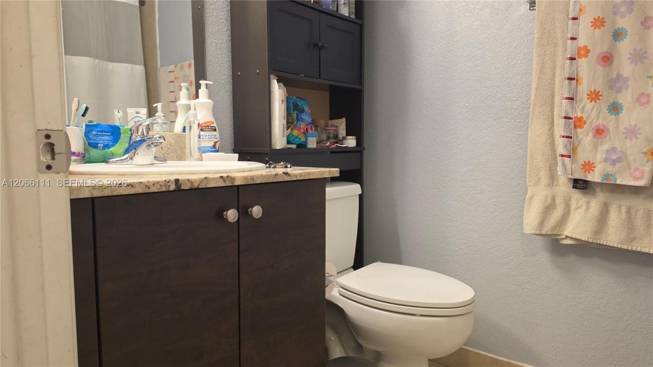 141 NW 2nd Ave , Unit 2, Hallandale Beach, FL 33009 Photo