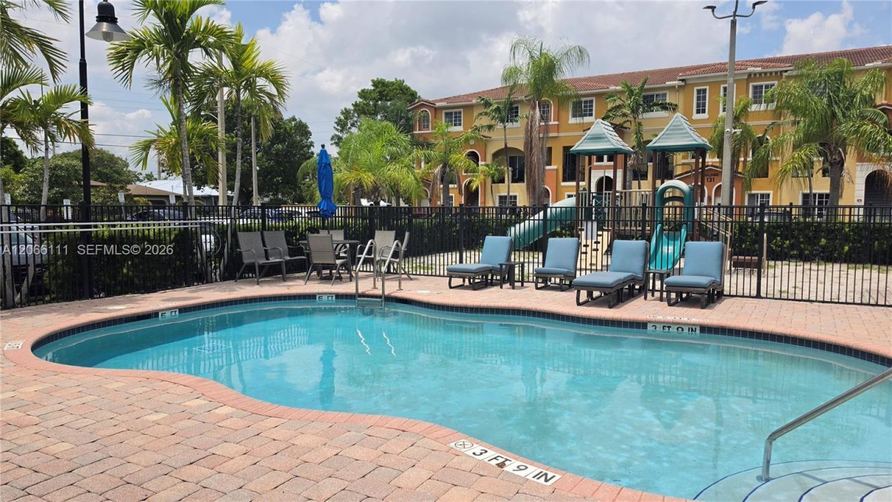 141 NW 2nd Ave , Unit 2, Hallandale Beach, FL 33009 Photo