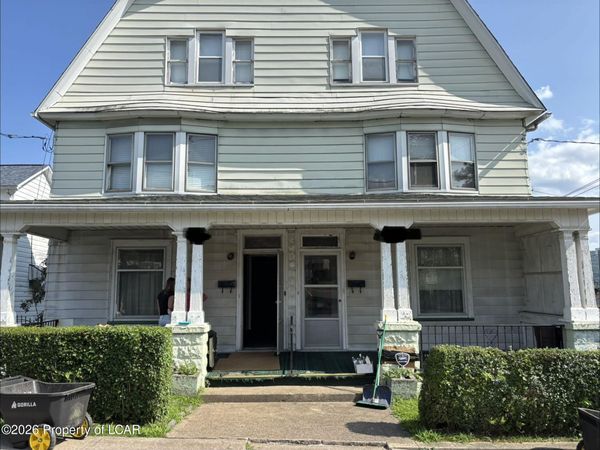 193 W Broad Street, Nanticoke, PA 18634
