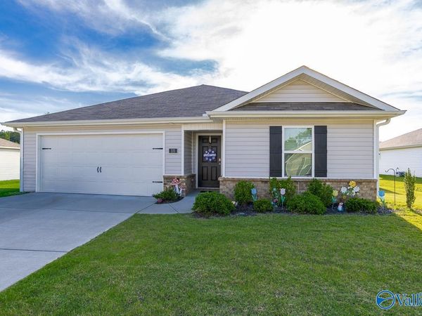 121 Syd Road, Owens Cross Roads, AL 35763