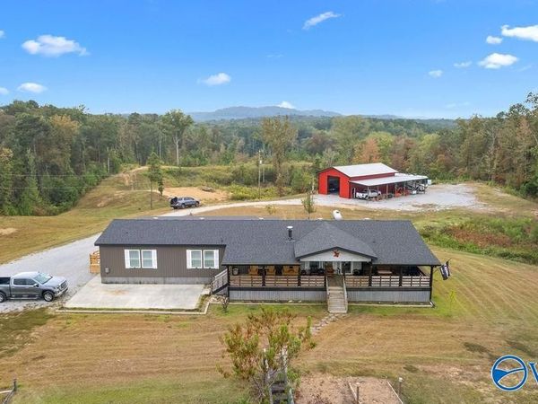 606 Red Eagle Road, Ohatchee, AL 36271