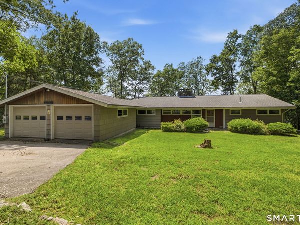 21 Hickory, East Haddam, CT 06423