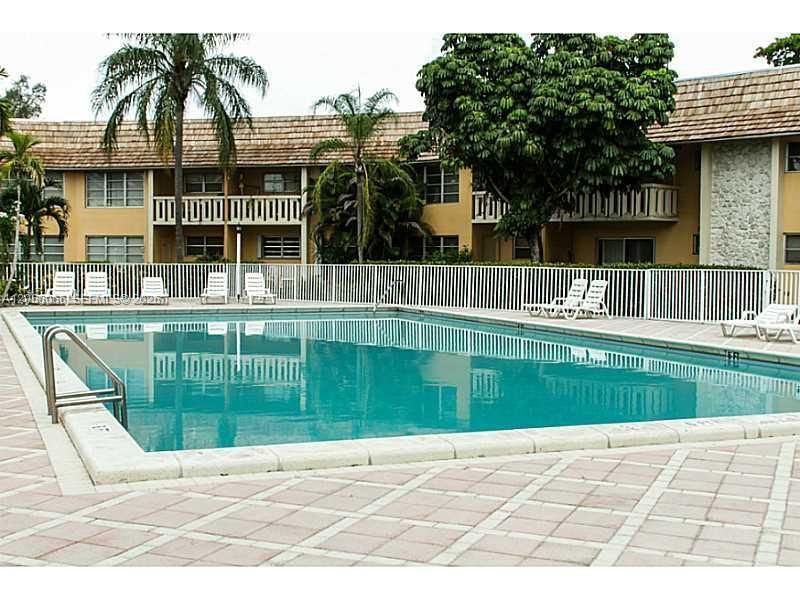 7400 Miami Lakes Dr, Unit D107, Miami Lakes, FL 33014 Photo