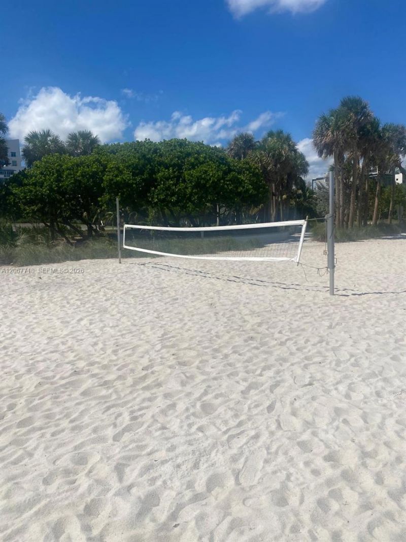 7720 Harding Ave , Unit 3, Miami Beach, FL 33141 Photo