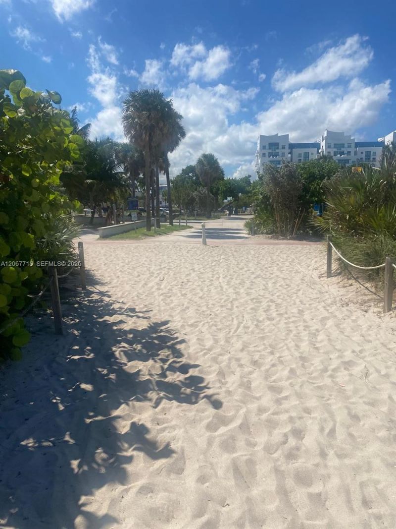 7720 Harding Ave , Unit 3, Miami Beach, FL 33141 Photo