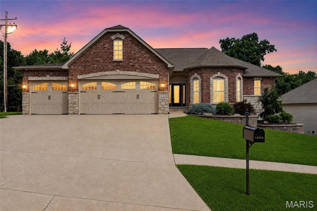 1595 Heritage Valley Drive , High Ridge, MO 63049 Main Photo