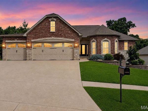 1595 Heritage Valley Drive , High Ridge, MO 63049