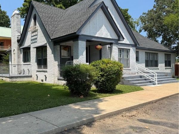 1410 W Main Street , Russellville, AR 72801