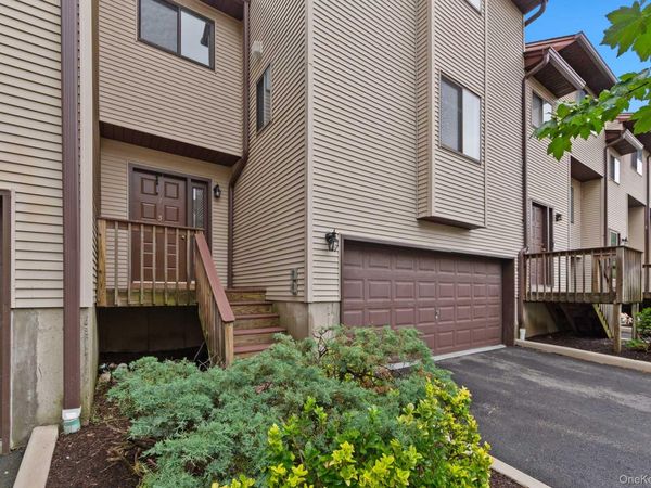 5 Kings Court , Nanuet, NY 10954