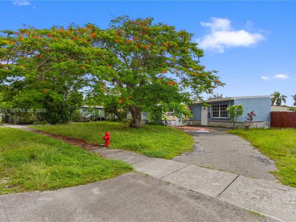 3125 SW 15th St , Fort Lauderdale, FL 33312