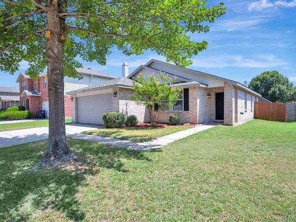1952 Copper Mountain Drive , Fort Worth, TX 76247