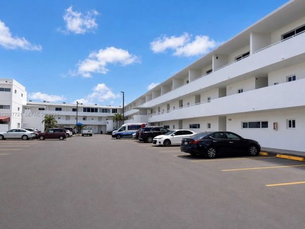 5611 W 25th Ct , Unit 8A, Hialeah, FL 33016