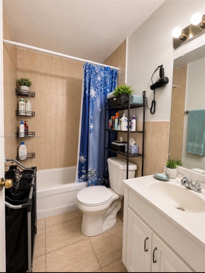 5611 W 25th Ct, Unit 8A, Hialeah, FL 33016 Photo
