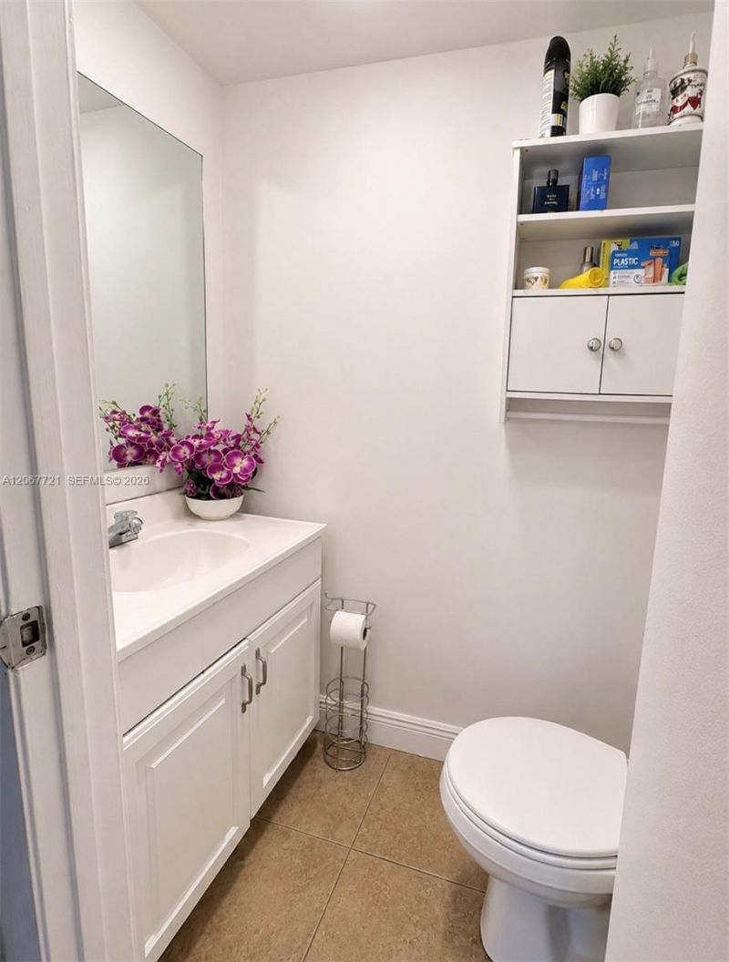 5611 W 25th Ct, Unit 8A, Hialeah, FL 33016 Photo