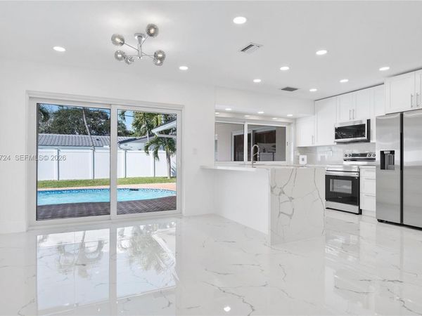 5711 NE 20th Ter , Fort Lauderdale, FL 33308