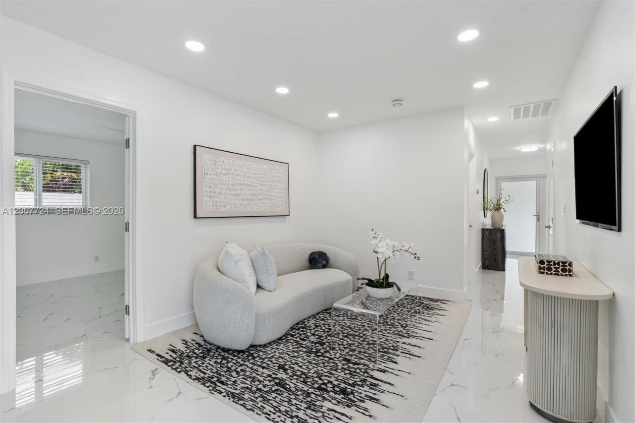 5711 NE 20th Ter, Fort Lauderdale, FL 33308 Photo