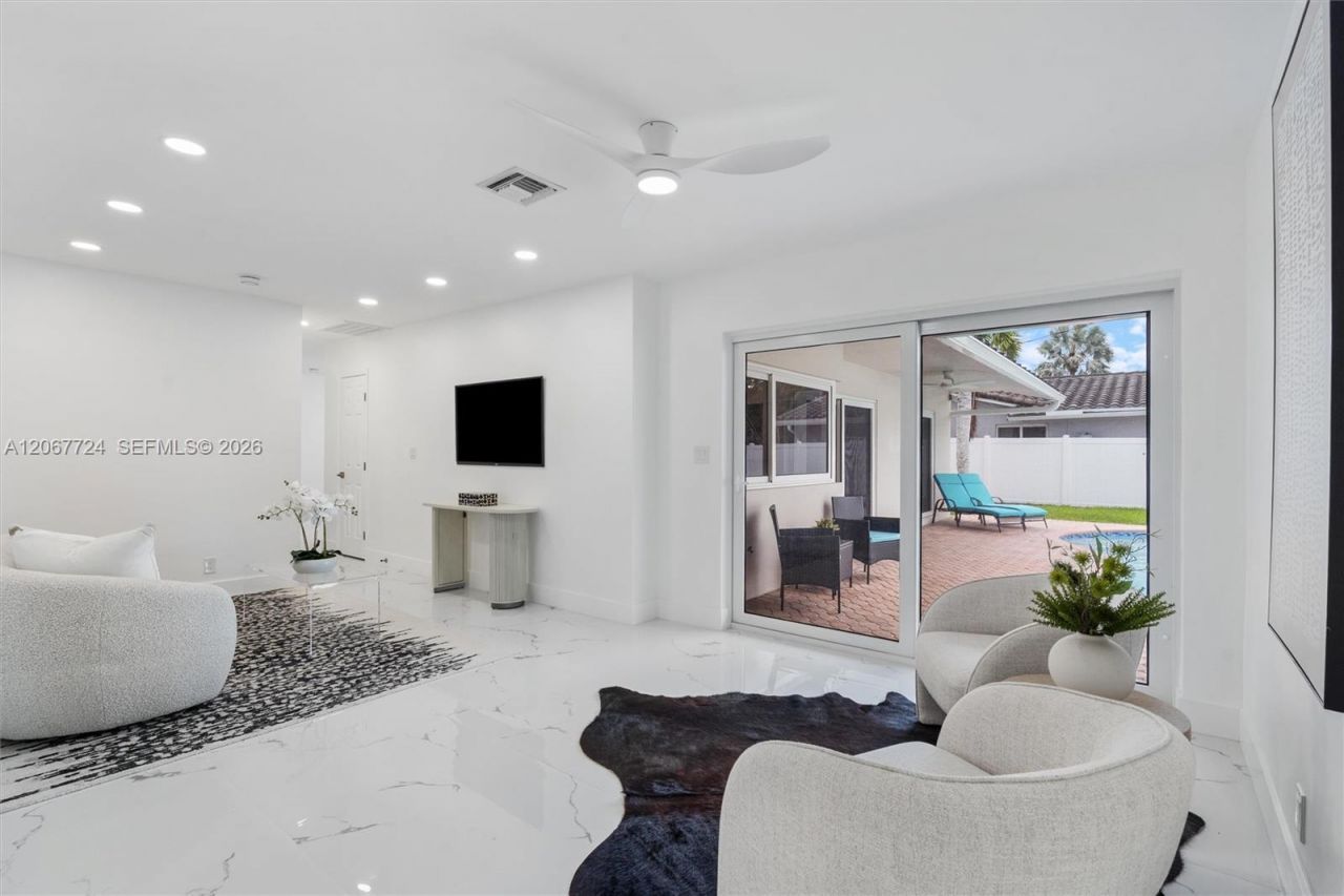5711 NE 20th Ter, Fort Lauderdale, FL 33308 Photo