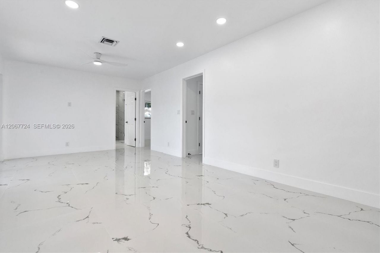 5711 NE 20th Ter, Fort Lauderdale, FL 33308 Photo